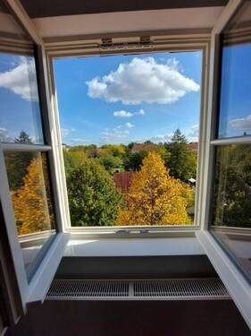 Ausblick Wohnen straßenseitig - Etagenwohnung mit 78,50 m&sup2; in Leipzig zur Miete