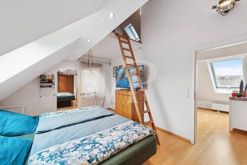 Schlafzimmer im Dachgeschoss - 