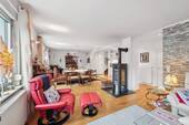 Großzügiger Wohn-/Essbereich - 1 Zimmer Mehrfamilienhaus, Wohnhaus in Saarlouis
