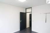 Zimmer I mit angrenzendem Badezimmer Bild II - 