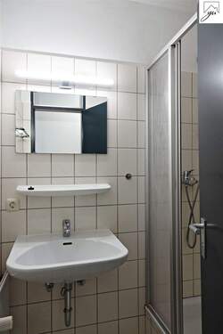 Badezimmer II Bild I - 