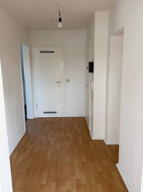 Flur - Etagenwohnung mit 55,00 m&sup2; in Hamm zur Miete