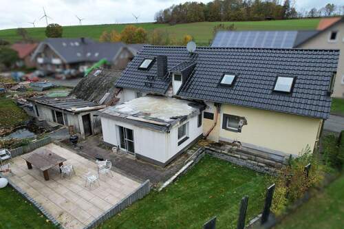 Hausansicht (3) - 6 Zimmer Einfamilienhaus in Lichtenau