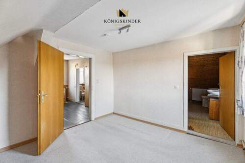 Platz für Träume, Hobbys oder Gäste – drei separate Räume im Dachgeschoss bieten vielfältige Nutzungsmöglichkeiten - 