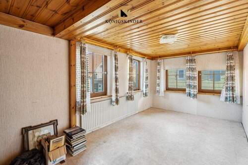 Lichtdurchflutetes Zimmer im Erdgeschoss – vielseitig nutzbar - 