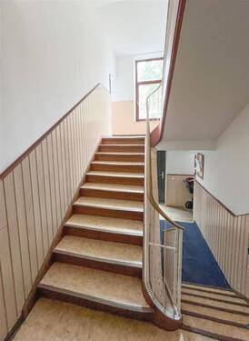 Treppenhaus - 3 Zimmer Etagenwohnung in Augsburg