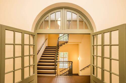 Hausflur - 2 Zimmer Etagenwohnung zum Kaufen in Berlin