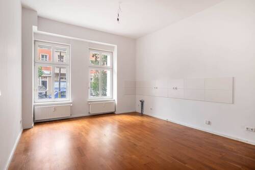 Wohnzimmer - 3 Zimmer Etagenwohnung zum Kaufen in Berlin