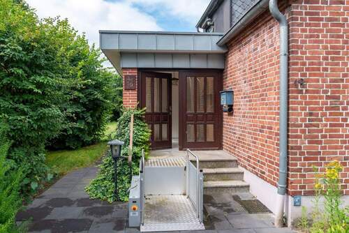 Hauseingang barrierefrei - Mehrfamilienhaus, Wohnhaus mit 125,00 m² in Vahlde zum Kaufen
