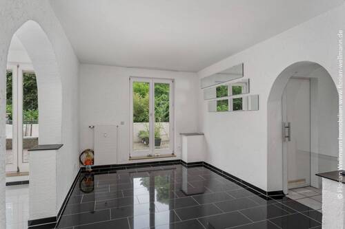 Eingangsbereich mit vielen Entfaltungsmöglichkeiten - 3 Zimmer Etagenwohnung zum Kaufen in Bremen