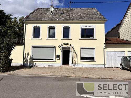 Ansicht - 6 Zimmer Mehrfamilienhaus, Wohnhaus zum Kaufen in Weiskirchen / Konfeld