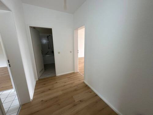 Flur - 2 Zimmer Etagenwohnung in Chemnitz