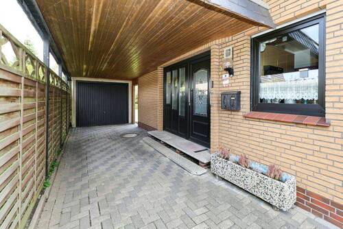 Eingang - Einfamilienhaus mit 109,30 m&sup2; in Wilhelmshaven zum Kaufen