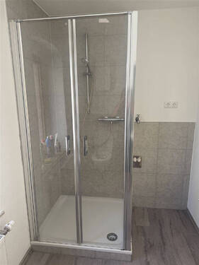 Duschbad Wohnung 3, 1. OG - 