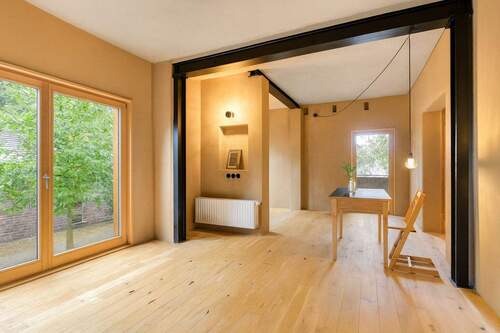 Erdgeschosswohnung - Wohnzimmer - 