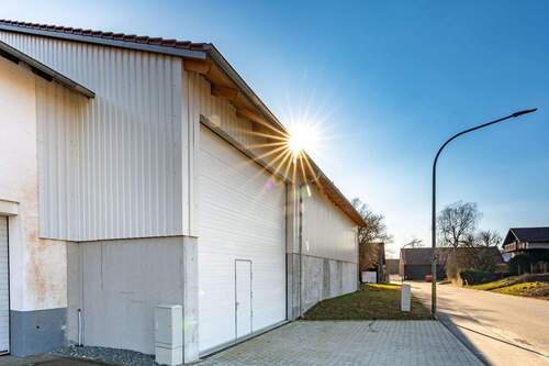  - - * Lagerteilfläche zwischen Straubing und Plattling*