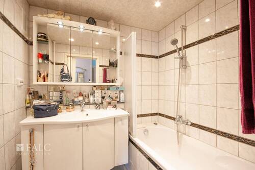 Bad - Etagenwohnung mit 66,00 m&sup2; in Köln zum Kaufen