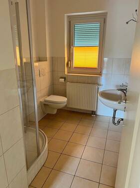 EG Bad.jpg - Einfamilienhaus mit 150,00 m&sup2; in Bad Kissingen zum Kaufen