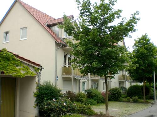 Außenansicht - 3-Zimmer-Wohnung mit Balkon - 205.000,00 EUR Kaufpreis,