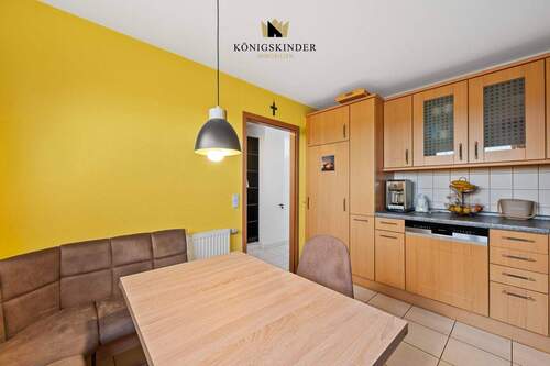 mit weiterer Essmöglichkeit - 