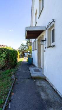 Eingang - 6 Zimmer Mehrfamilienhaus, Wohnhaus in Coburg