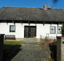 Herrliche Ortsrandlage und Ausblick - Großes Einfamilienhaus in bevorzugter Wohnlage - Hahnstätten