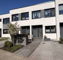 Kompakt. Modern. Seenah. Zuhause mit Lebensqualität in Bitterfeld-Wolfen am Goitzschesee