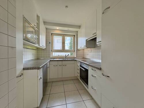 Einbaucküche - 3 Zimmer Etagenwohnung in Böblingen