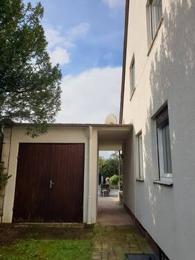 Garagenzugang von hinten - 