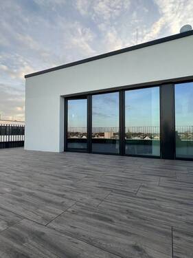 7. Etage Außenansicht - Penthouse - Campo Living - Südseite Hauptbahnhof - Dachterrasse - KfW Effizienzhaus 55