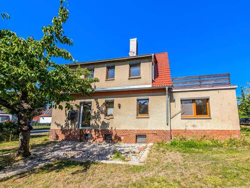 Seitenansicht - Einfamilienhaus mit 158,50 m&sup2; in Zwenkau zum Kaufen