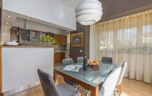 Bild 3 - 3 Zimmer Etagenwohnung in Porec