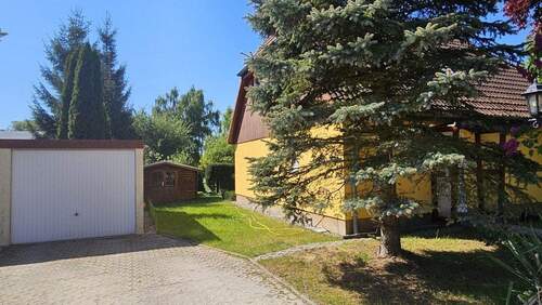 Garage - Einfamilienhaus mit 110,20 m&sup2; in Jahnatal zum Kaufen