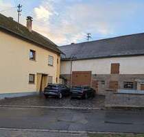 Top-1-2 Familienhaus mit Scheune + Althaus! Platz genug mit großem Potential - Emmelshausen