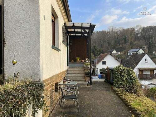 Freisitz mit Ausblick - 6 Zimmer Einfamilienhaus in Neuwied / Segendorf