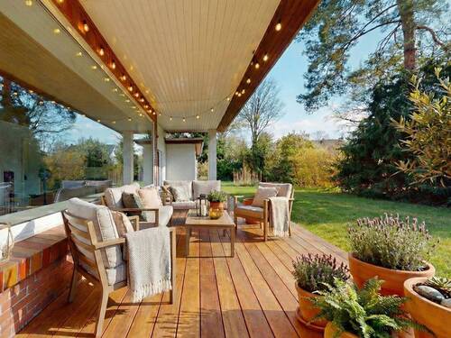 Titelbild - Schönes Einfamilienhaus in Bungalow-Bauweise mit Kamin & Südwest-Terrasse