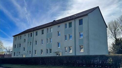 Außenansicht - Grundbuch statt Sparbuch! - 27.000,00&nbsp;EUR Kaufpreis, ca.&nbsp; 60,00&nbsp;m&sup2;&nbsp;Wohnfl&auml;che