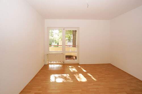 Schlafzimmer - Etagenwohnung mit 60,00 m² in Dresden / Laubegast zum Kaufen