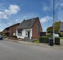 Ankommen. Aufatmen. Zuhause sein. - Kernsaniertes Einfamilienhaus in ruhiger Lage von Mönchengladbach-Buchholz