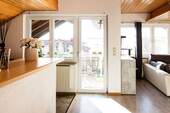 Blick Richtung Balkon - 4 Zimmer Etagenwohnung zum Kaufen in Schopfheim