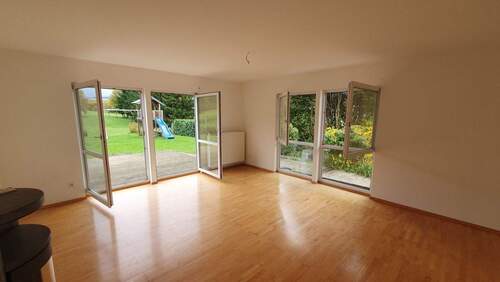 Wohnbereich, EG - Einfamilienhaus mit 150,90 m² in Kandern zur Miete