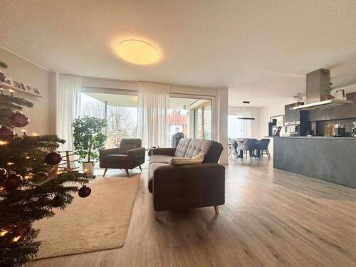 Wohnbereich - 3 Zimmer Etagenwohnung in Friedrichshafen