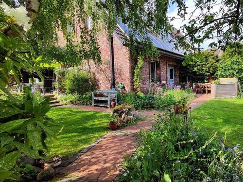 Sommerimpression - Charmantes Einfamilienhaus mit Fachwerk-Interieur!