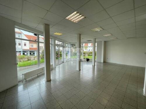 Laden Blick zum Eingang - 1 Zimmer Gewerbeobjekt (Büro, Produktion, Verkauf) zum Kaufen in Borken