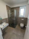 EG: WC mit Dusche - 