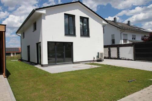 Außenansicht 1 - Erstbezug: Exklusives Neubau-Einfamilienhaus mit zukunftsweisender Ausstattung