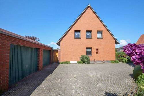Außenansicht - 6 Zimmer Mehrfamilienhaus, Wohnhaus in Zetel