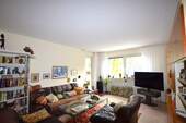 Wohnen - 4 Zimmer Etagenwohnung in Schwalbach am Taunus