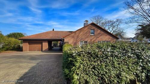 Straßenansicht - 6 Zimmer Einfamilienhaus zum Kaufen in Sassenburg