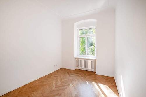Zimmer 1 - 